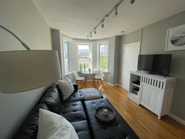 24 Montgomery St #4, Boston, MA 02116