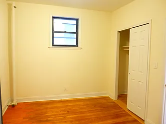 Rented by Siderow Residential Group