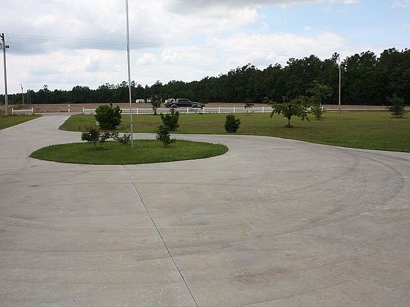 Flag pole in center circle 