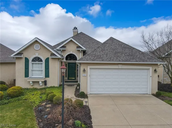 1963 Fox Trace Trl, Cuyahoga Falls, OH 44223