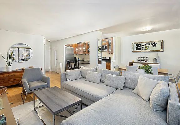 4th image of 382 Central Park W APT 14M