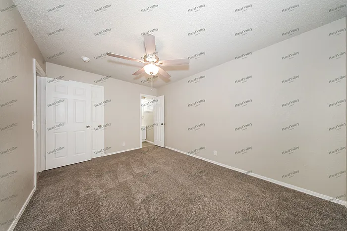 526 W Carson Dr — Photo 6