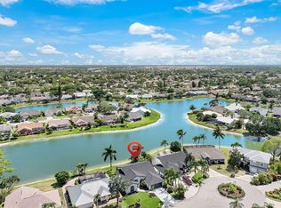 5240 Malvern Ct, Naples, FL 34112