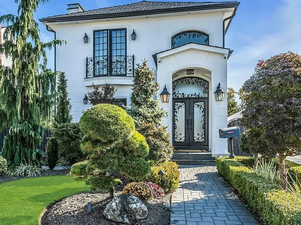 14-63 Burton St #1, Whitestone, NY 11357