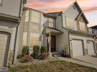 60 Sandhurst Dr, Mount Laurel, NJ 08054