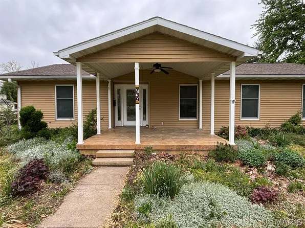 739 N Main St, Monroe City, MO 63456