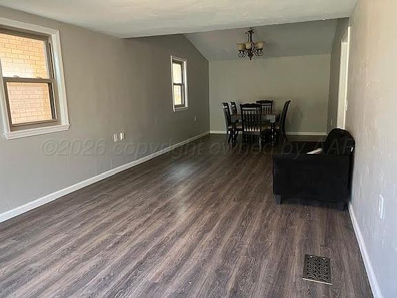 2nd image of 530 S Main St