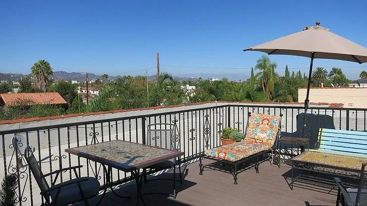 366 N Curson Ave #7 — Photo 17