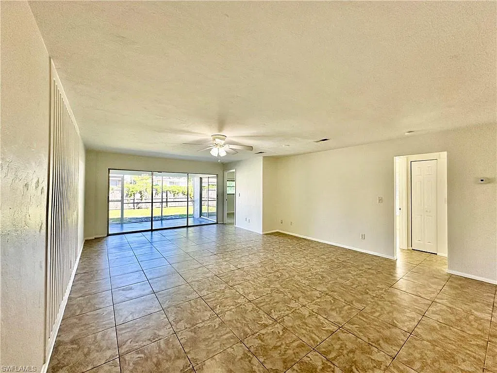 3 bed, 2.0 bath, 1200 sqft, $1,900 — Photo 4