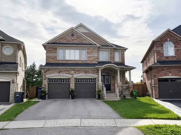 12 Oakhaven Rd, Brampton, ON L6P 2Y3