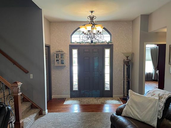 4th image of 6450 Maple Leaf Ct