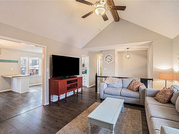 5th image of 10753 Rowland Ct