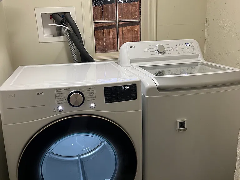 Shared laundry with smart dryer that alerts you when cycle is done