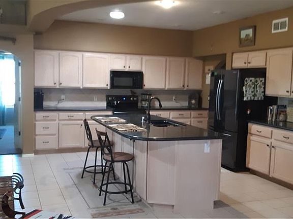 3rd image of 9621 N Pebble Dr S
