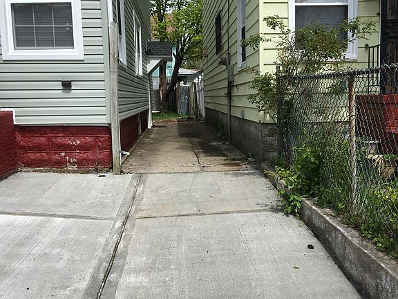 3rd image of 12200 And 115 Ave South Ozone Park