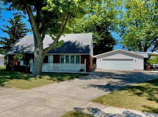 626 Skyles Rd, Englewood, OH 45322