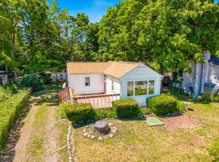 54 Summit Dr, Wantage Twp., NJ 07461