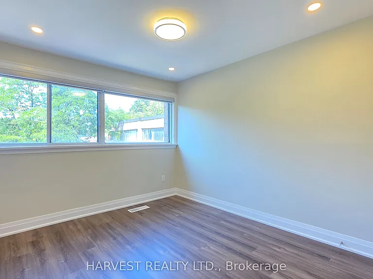 54 Paul Markway — Photo 14