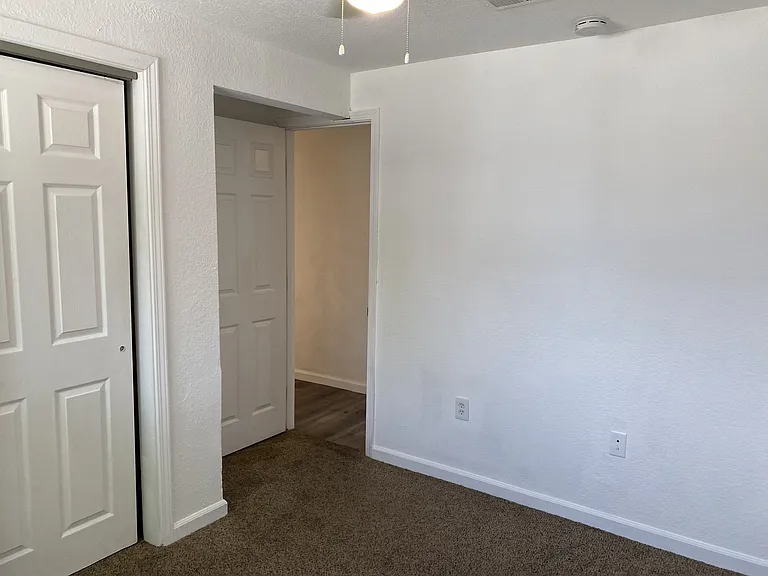 117 Spruce St #B — Photo 26
