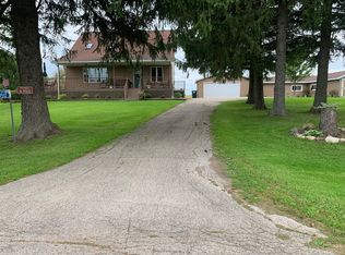 N9512 Oak Rd, Pickett, WI 54964