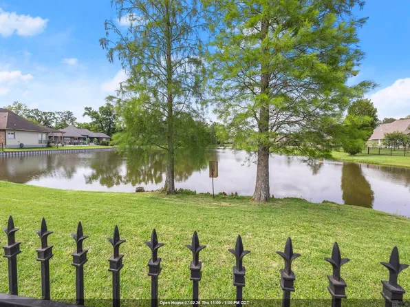 35430 Oak Manor Ave, Geismar, LA 70734