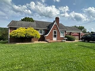 1st image of 410 Pell Ave