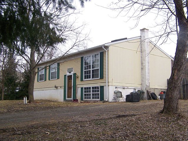 2nd image of 57 Red Wing Ln