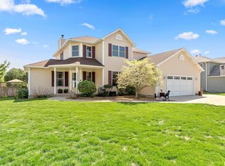 520 Augusta Dr, Chatham, IL 62629