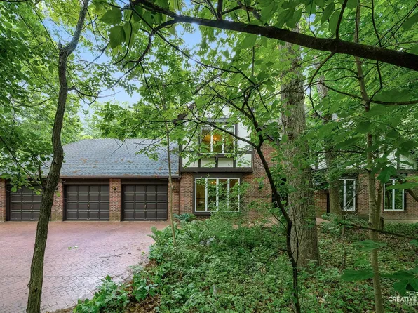 42W325 Jens Jensen Ln, St Charles, IL 60175