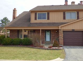 1255 E Evergreen Dr, Palatine, IL 60074