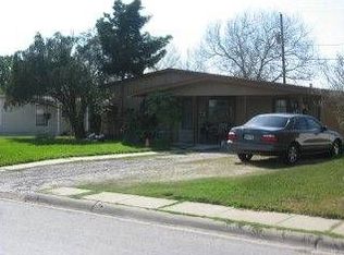 105 N 26th St, Harlingen, TX 78550