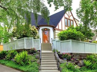 7701 17th Ave NE, Seattle, WA 98115