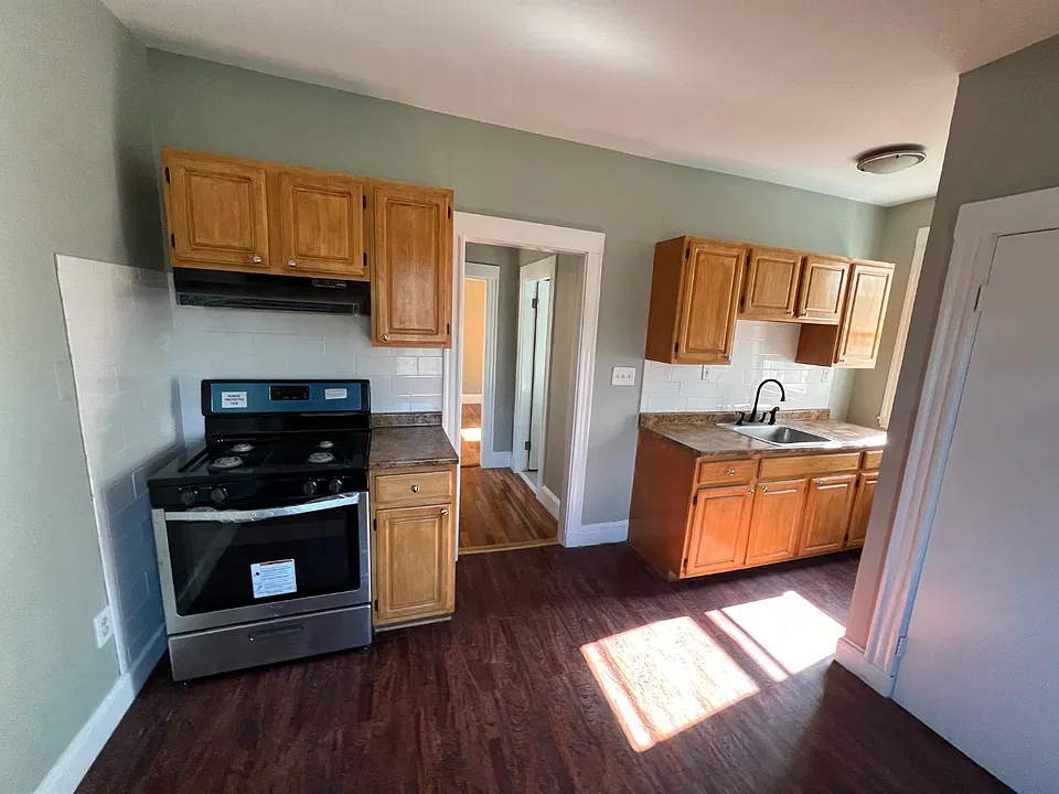 22 Lyford St #3R