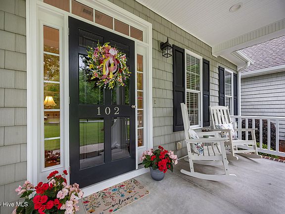 2nd image of 102 Travis Drive