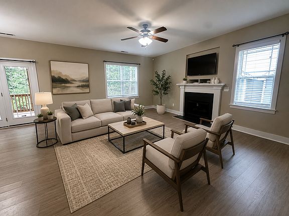 2nd image of 71 Wood Green Dr