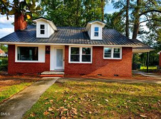 1018 9th St, Lumberton, NC 28358