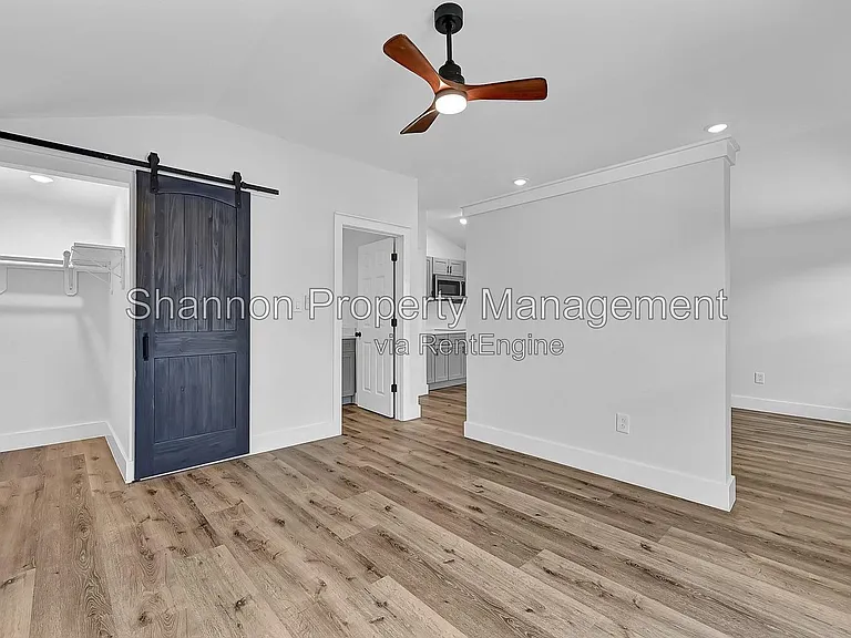 224 Everton St — Photo 21