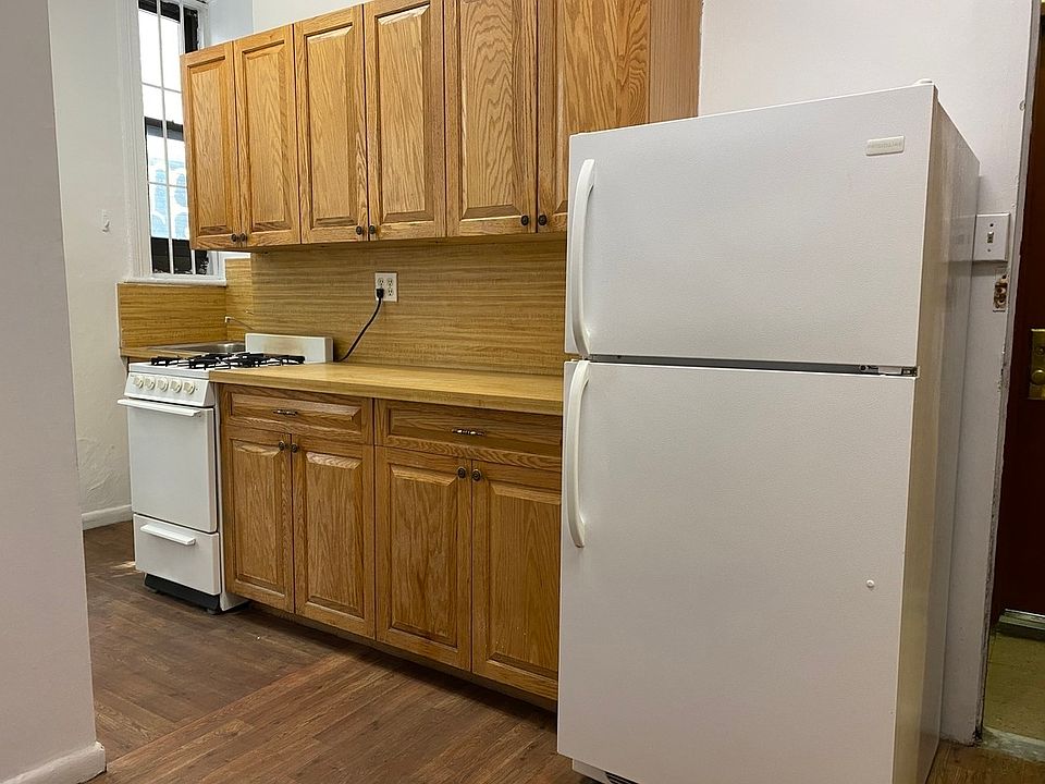 1st image of 250 E 90th St APT 2S