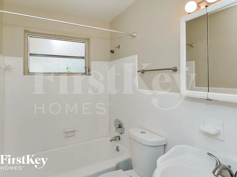 3141 SW 17th St — Photo 11