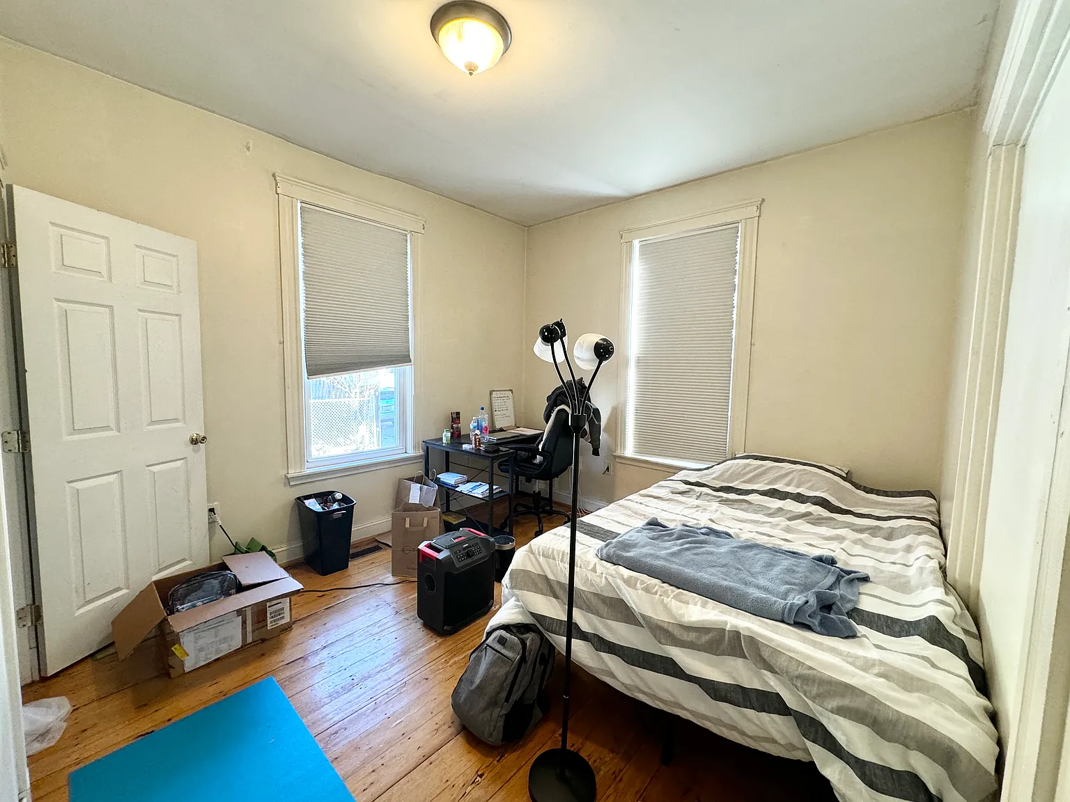 3 bed, 1200 sqft, $4,900 — Photo 4