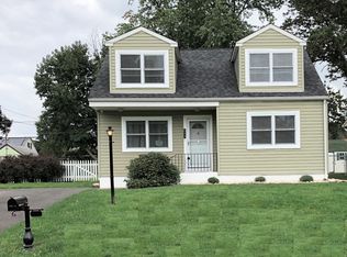 843 Grant Ave, Croydon, PA 19021