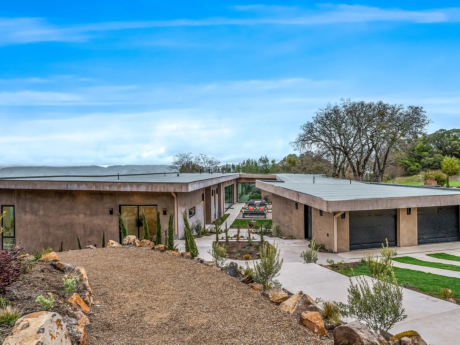 6568 Sonoma Mountain Rd — Photo 3