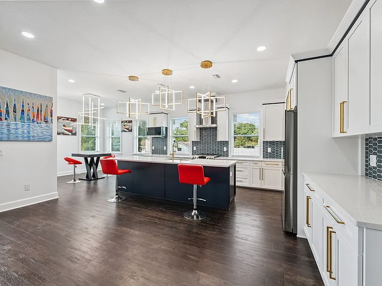 8605 Inwood Dr — Photo 6