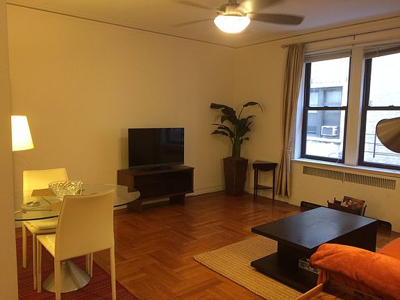 2nd image of 60 Cooper St APT 1H