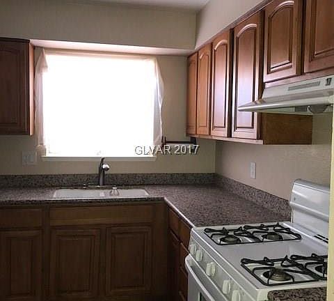 3rd image of 4925 Nellie Springs Ct