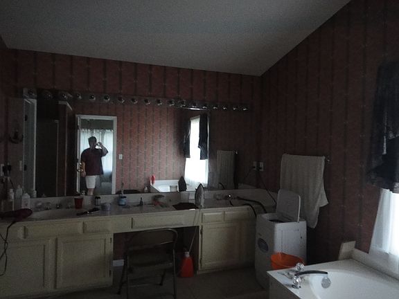 4th image of 9195 Brockham Way