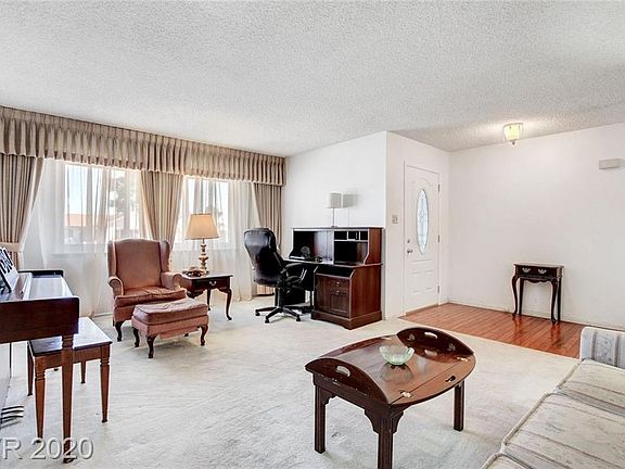 5th image of 716 Antigua St