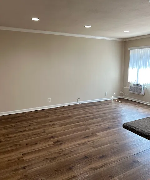 1530 E Broadway #106 — Photo 1