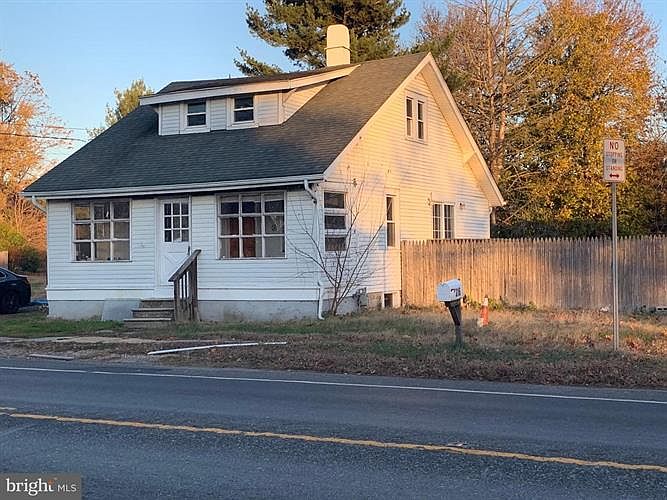 1st image of 316 Delsea Dr