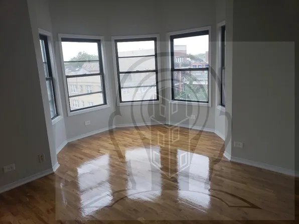 (undisclosed Address), Chicago, IL 60657